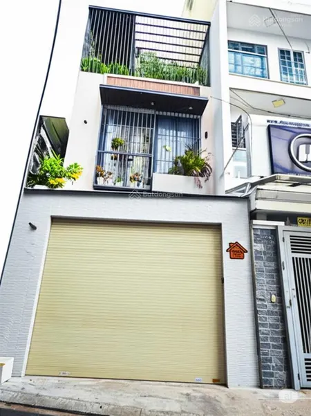 Đồng đen khu vip bàu cát 15m ra mặt tiền hẻm xe hơi 2 tầng btct sổ vuông vức