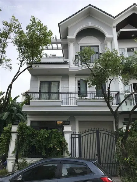 Biệt thự ven sông tân phong q7 dt 7x20m, cn 126m2 3 tầng giá 25 tỷ