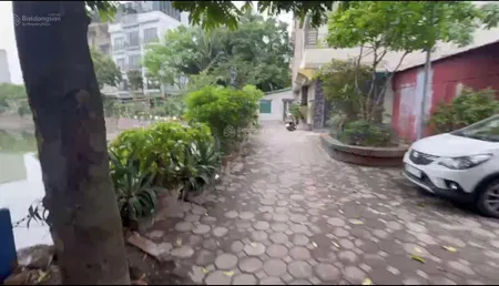 Chính chủ cần bán đất lô góc 2 mặt tiền 300m2 tại nguyễn chính giá siêu rẻ