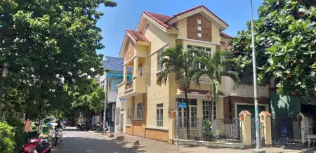 Chính chủ, bán biệt thự góc 2mt 1/ đỗ xuân hợp global city, đối diện flora anh đào
