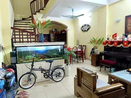 Giá tuyệt chủng phố láng hạ 15m ra mặt phố ô tô đỗ cửa 63m, 4 tầng chỉ hơn 13 tỷ