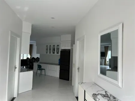 Bán cắt lỗ villa biển 3 pn bám đường hồng lam 632m2 full nội thất + sổ đỏ 12.5tỷ