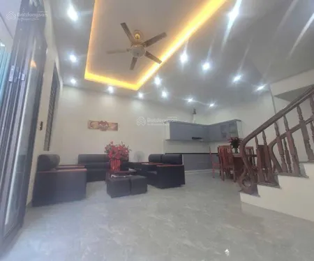 Siêu phẩm nhà mới xây cực đẹp,chủ nhà rất thiện trí,nhanh kẻo mất