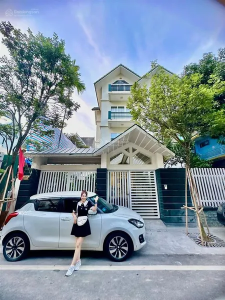 Siêu hiếm! bán biệt thự đơn lập 230m2 4 tầng mặt tiền 12,5m tại linh đàm, giá cực tốt, khu ở vip