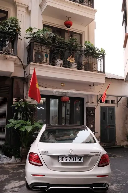 Bán nr 45m2, 14 tỷ, 4pn + 6wc, hoàng văn thái, khương trung, thanh xuân, hn, chính chủ hot!
