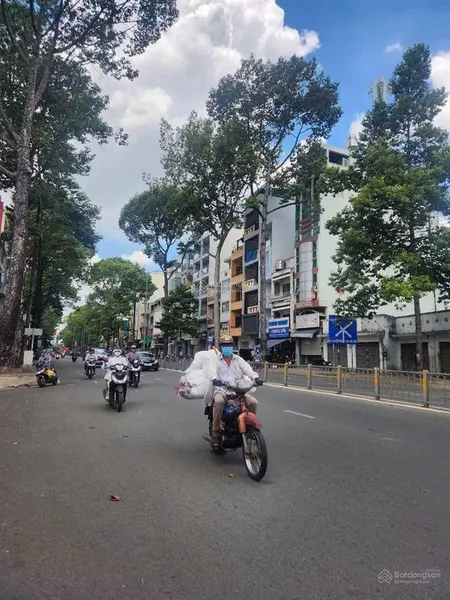 Bán nhà mt phan xích long ngay 3/2 đường nhựa 12m, 5 tầng 50m2 vừa ở vừa kinh doanh chỉ 9,3 tỷ.
