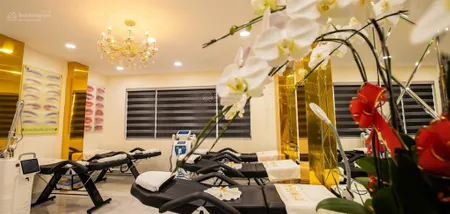 Bán gấp mt phan văn hớn, quận 12, dt 4,7x30m, kc 7 tầng có hầm & thang máy + hđt 70tr/th