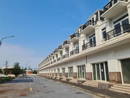 Chính chủ bán căn shophouse dãy l3 giá bán 2.95 tỷ bao sang tên đã có sổ đỏ