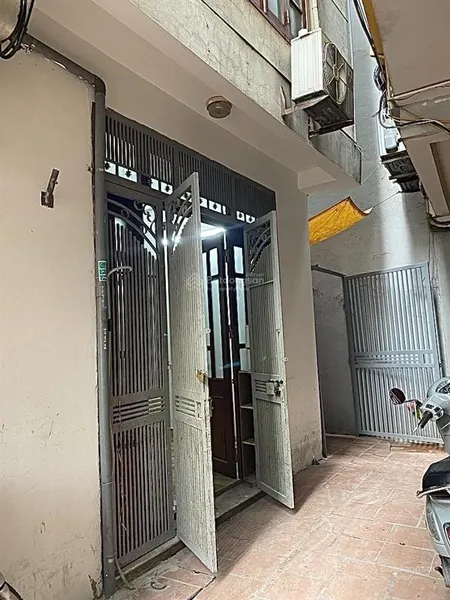 Lô góc 2 mặt thoáng nhà tự xây kiên cố, sổ đỏ riêng vuông vắn
