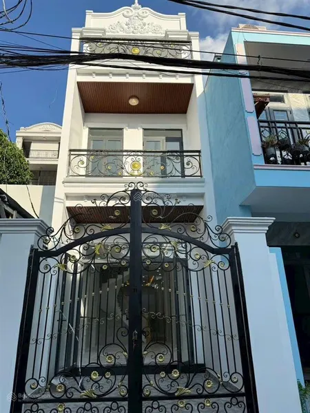 Mặt tiền đường nhựa 10m nguyễn thị thơi 4x24 đúc 1 lầu 3pn vị trí đẹp sát chợ giãn dân về gò vấp 5p