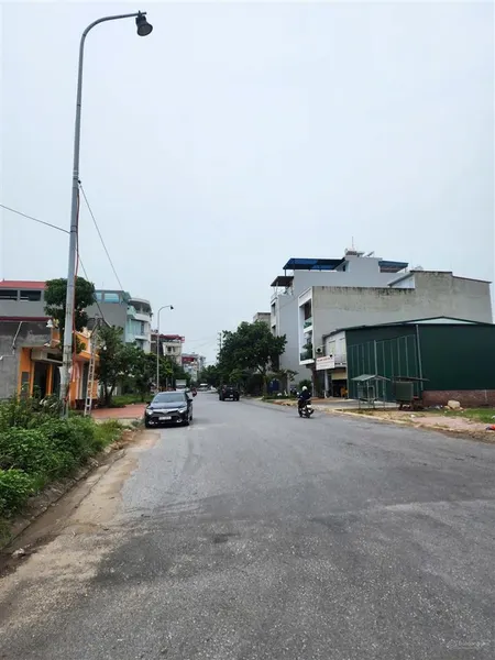 Bán 2 lô liền góc 3 mặt tiền dt 238m2, mt 14m hướng tb và đb, giá 21 tỷ