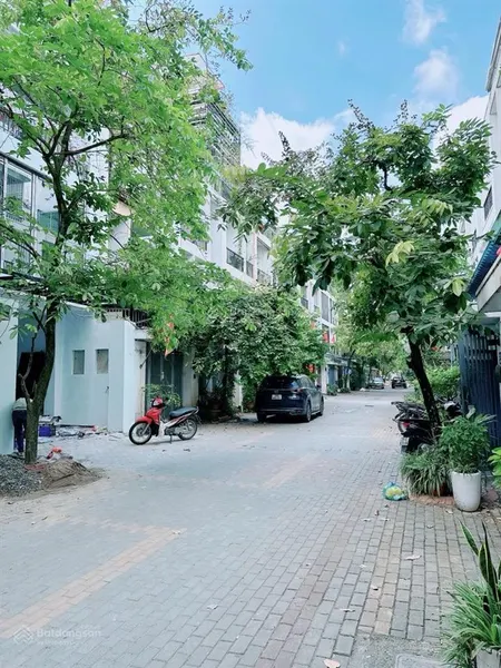 Bán nhà phân lô ao sào 70m2, 4 tầng. 5m mặt tiền sổ đỏ chính chủ 19,8 tỷ