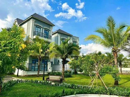 Cấn bán nhà biệt thự vinhomes grand park dt 330 m2 view sông giá 40 tỷ bao hết 0938 449 ***