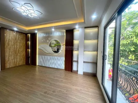 Bán nhà riêng tại thị trấn văn điển, 6,25 tỷ, 35m2, 4pn, 4wc, nhiều tiện ích