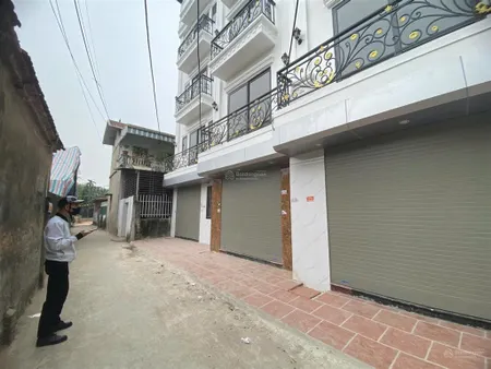 Quá hiếm! nhà 5t*37m2 lô góc ngõ thông, ô tô đỗ sát. gần chợ, trường học các cấp. giá chỉ 3,35 tỷ