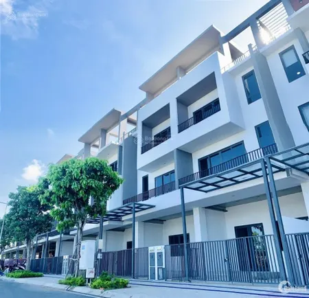 Chính chủ cắt lổ nhà phố bên sông 2,9 tỷ đã có sổ . ngân hàng cho vay 80%
