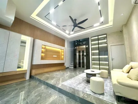 Tây sơn ngã tư sở, nhà mới thang máy, 41m2, gần royal city, nhiều trường đại học gần ô tô