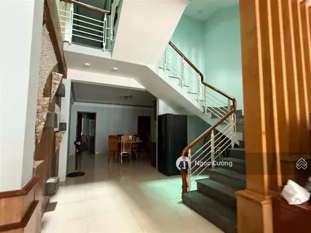Bán nhà 3 tầng mt lê thanh nghị 100m2 vị trí đẹp giá 14.5 tỷ 0905 350 ***