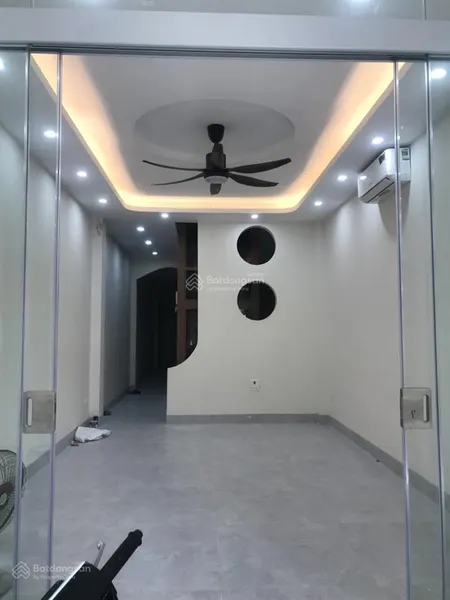 Bán nhà vĩnh tuy, diện tích rộng, thang máy, phân lô dân trí cao, giá hơn 14 tỷ
