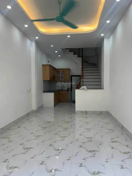 Bán nhà mới xây 31m . 5 tầng . sổ đỏ , phúc lợi , long biên , hà nội , giá 4.98 tỷ