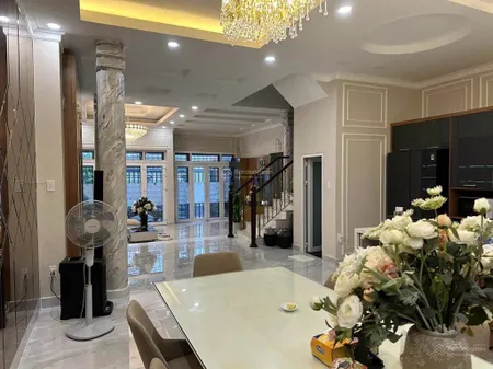 Hoàng công đủ nhà quận 1, giá 11,3tỷ đường võ thị sáu, hxh 5m shr đối diện công viên