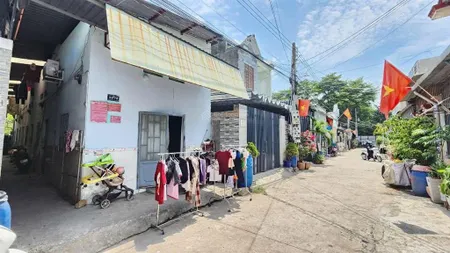Cần bán gấp dãy trọ ngay kcn sóng thần 2 dt 136m2, đang cho thuê full phòng, thu nhập 12tr/th, shr