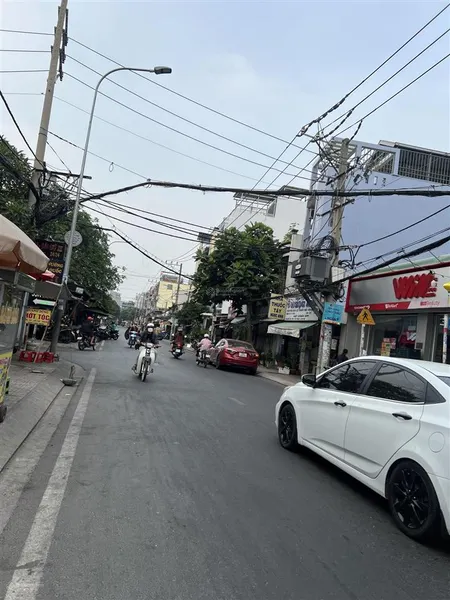 Góc 2 mặt tiền đường nguyễn hữu tiến 5x20m nở nậu 9m 2 lầu
