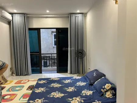 Bán gấp nhà phố bạch đằng quận hoàn kiếm 42 m2 5 tầng mặt tiền 4.5 m giá chào 6tỷ