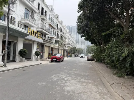 Bán nhanh căn shophouse hải phát hoàn thiện có thang máy đối diện dãy biệt thự khu đô thị 31ha