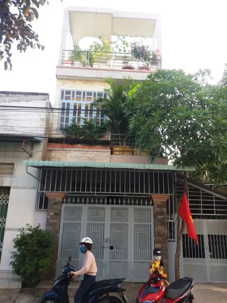 Bán nhà 161.6m² ngang 6m giá 6 tỷ Phường Long Hưng