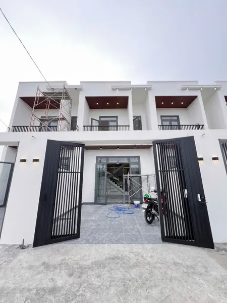 Nhà lầu sổ riêng đất phường