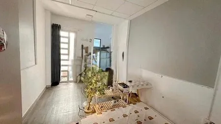 🏠 Cho thuê nhà hẻm Hoàng Văn Thụ, Phường 8, Phú Nhuận – 4PN full nội thất, gần sân bay & Nguyễn Văn Trỗi
