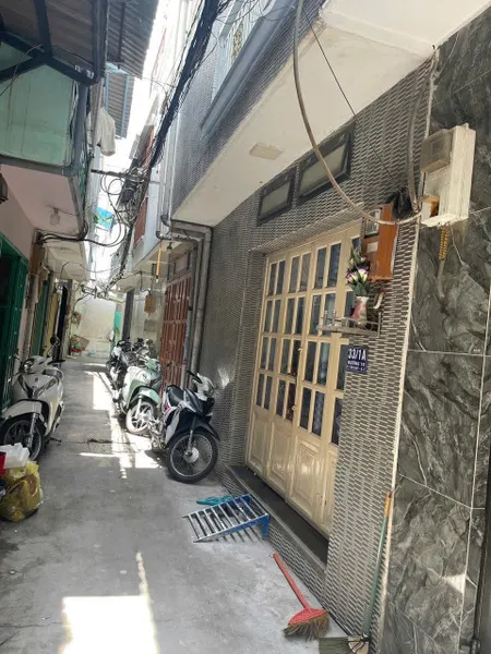 🆘🆘🆘BÁN NHÀ 3 TẦNG - 3PN - HẺM 3M - GẦN CHỢ TÂN QUY - QUẬN 7.