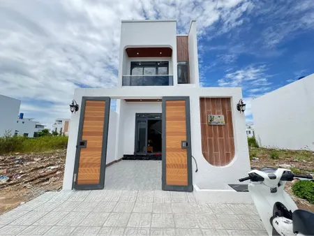 🚀🏡ĐẦU TƯ NGAY – NHÀ GẦN KCN CẦU TRÀM 🔧 – LONG TRẠCH - LONG AN – DIỆN TÍCH 103M² 📏 – GIÁ CHỈ 2 TỶ 3 💰