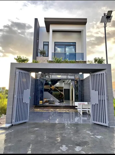 🏡💎AN CƯ CHO GIA ĐÌNH – NHÀ GẦN TRƯỜNG HỌC 🎓 – CHỢ 🛍️ – LONG TRẠCH - LONG AN 📍– 102m2 - GIÁ 2 TỶ 2 💰