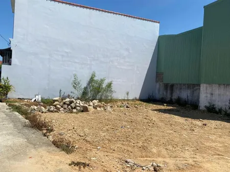 Đất 114m2 full thổ đường oto cách đường phú nông chỉ 40m tại vĩnh ngọc nha trang. giá tốt chốt ngay