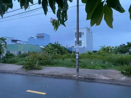 Cần bán lô đất tại chợ trà ôn 130m2/640tr. âu cơ, bình khánh, long xuyên. shr, pháp lí đầy đủ
