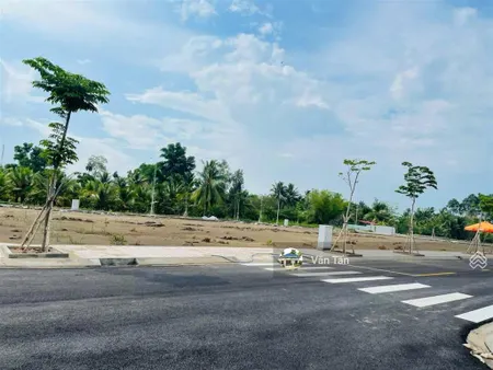 Đất mtd nhựa 8m, 110m2/485tr, ngay chợ thủ thừa, long an cũ, cách bến xe chỉ 800m. shr, full thổ