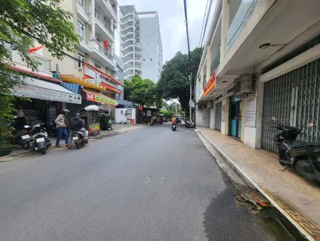 Nhà Mt đường 8 Linh Tây Thủ Đức đôi diện đại học cảnh sát 17tỷ/123m2.