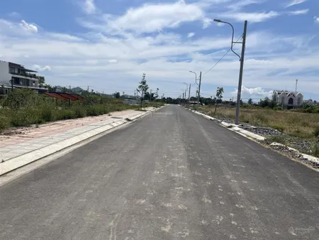 187.7 m2 đất ngang 5.6m dài 34m xây dựng tự do, đường 16m bán 2.815 tỷ diên an, diên khánh