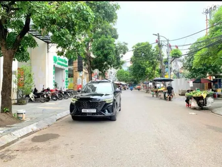 Bán đất mp lạc long quân, tây hồ, 37,4 tỷ, 56m2, vỉa hè, 1 mặt phố, 1 mặt ngõ phân lô ô tô tránh