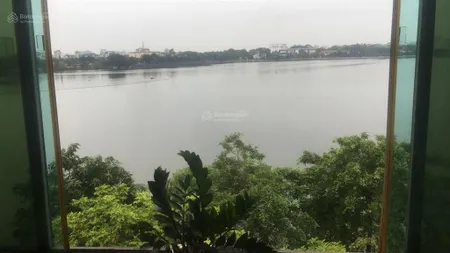 Bán 100m2 đất ngõ phố trích sài cách 20m ra mặt hồ tây