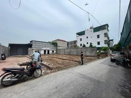 Đất đẹp hiếm giá rẻ đường thông ô tô tránh ngõ phố bát khối dt 64m2 . giá 9.1 tỷ