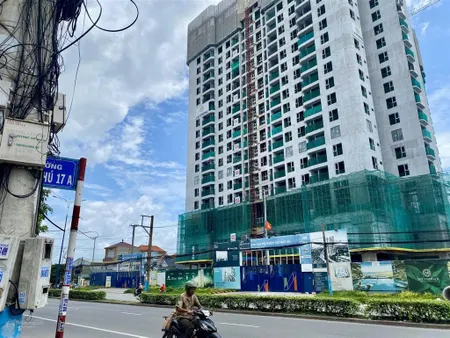 Chủ kẹt tiền cần bán gấp đất đường bờ bao sông sài gòn đối diện trường học, căn hộ symlife ql13