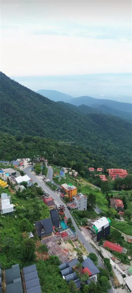 Bán đất khu du lịch nghỉ mát thị trấn tam đảo, 11,8 tỷ, 215 m2, sổ lâu dài, view thung lũng