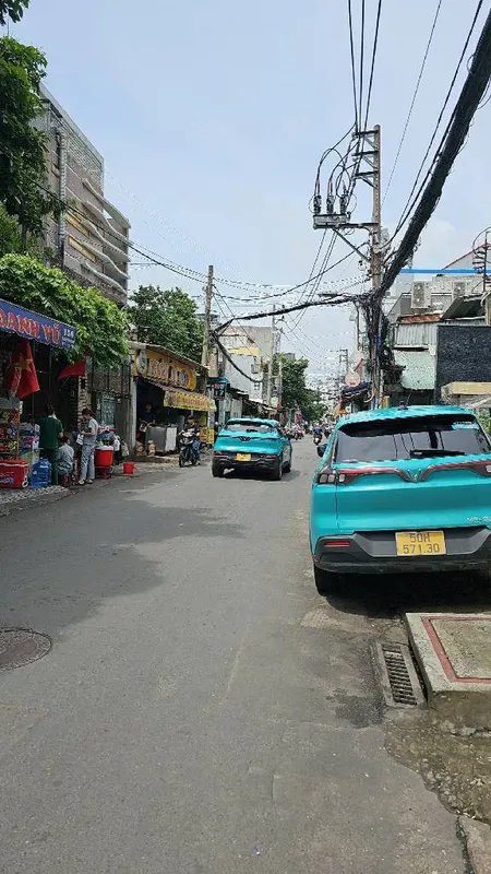Bán nhà 65m² ngang 4.05m giá 16.2 tỷ Phường Tân Sơn Nhất