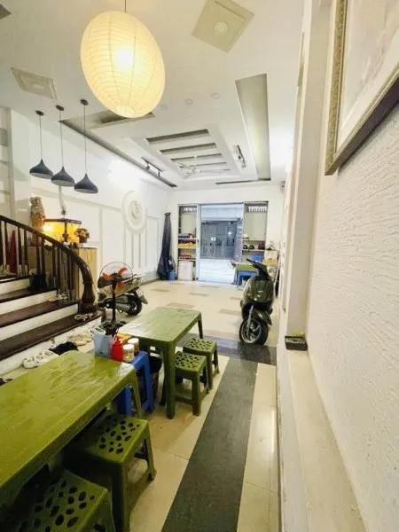 Bán nhà 73m² ngang 4.5m giá 22.8 tỷ Phường Yên Hòa