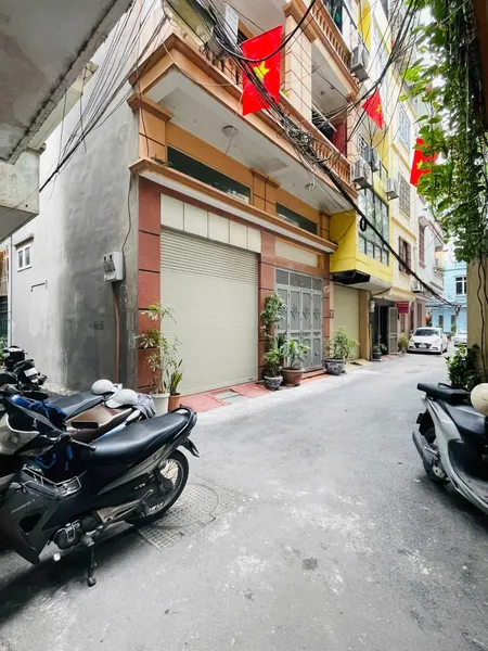 Hàng Hiếm!Nguyễn Trãi ,Oto Đỗ Cửa,Gần Phố,DT:29.4/32T2m2 x 5Tầng,Giá: 7.8 tỷ Thanh Xuân