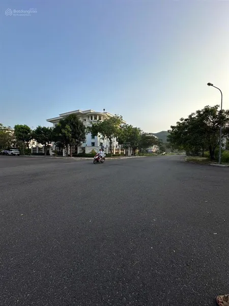 A484. bán lô góc biệt thự 2 mặt tiền siêu đẹp khu đô thị đẳng cấp nhất nha trang 30 tỷ 195