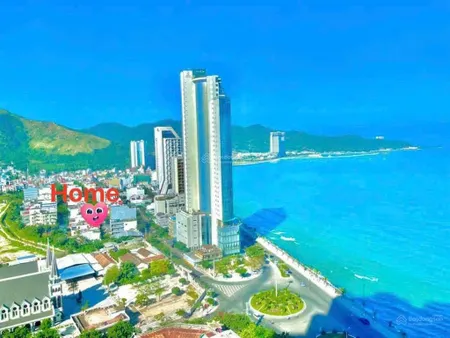 Bán căn nhà 3 tầng, gần biển, mặt tiền, mặt đường phó đức chính, nha trang, khánh hòa.